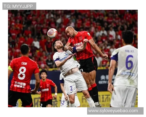 中超焦点战：上海海港对阵广州恒大的精彩回顾